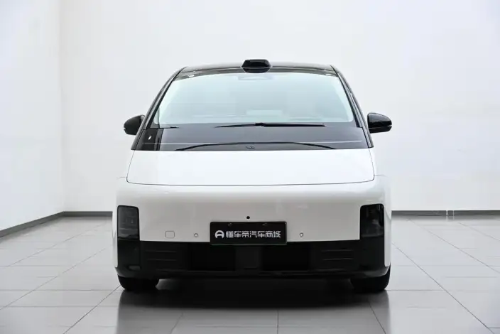 Li Auto MEGA 2024 Model Ultra Edition – фото 2