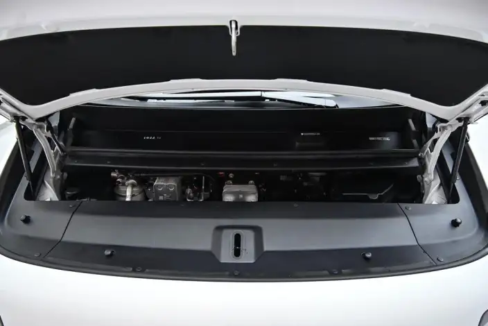 Li Auto MEGA 2024 Model Ultra Edition – фото 10