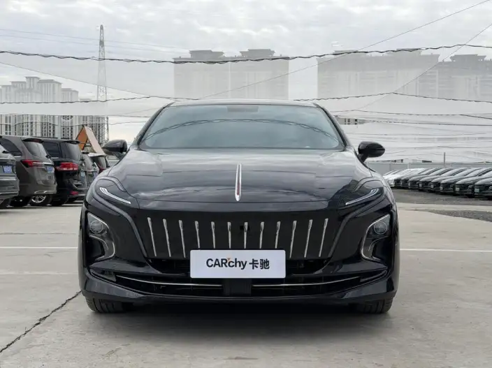 Hongqi E-QM5 2023 Model 560KM PLUS Edition 140kW