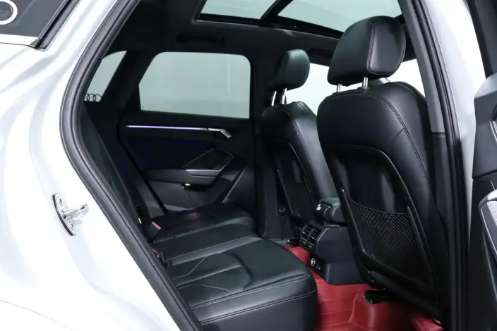 AUDI Q3 2024 Model 35 TFSI Fashion Dynamic Model – фото 9
