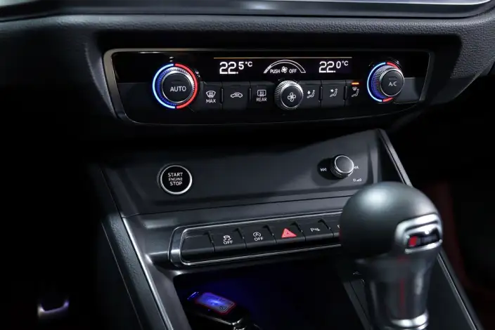 AUDI Q3 2024 Model 35 TFSI Fashion Dynamic Model – фото 10
