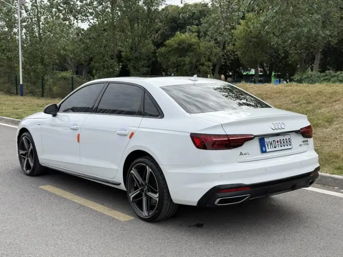 Audi A4 L 2023 Model 40 TFSI Luxury Dynamic Model – фото 5