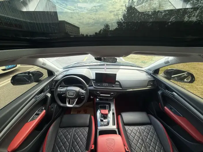 Audi Q5L 2022 Model 45T Luxury Dynamic Model – фото 7