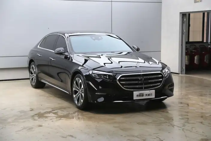 Mercedes-Benz E-Class 2026 Model E 300 L Luxury Model sedan – фото 3