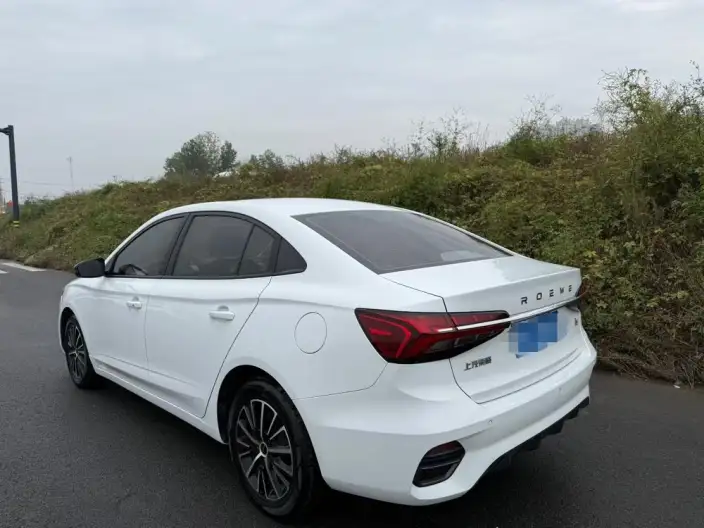 Roewe i5 2021 Model 1.5L CVT Platinum edition