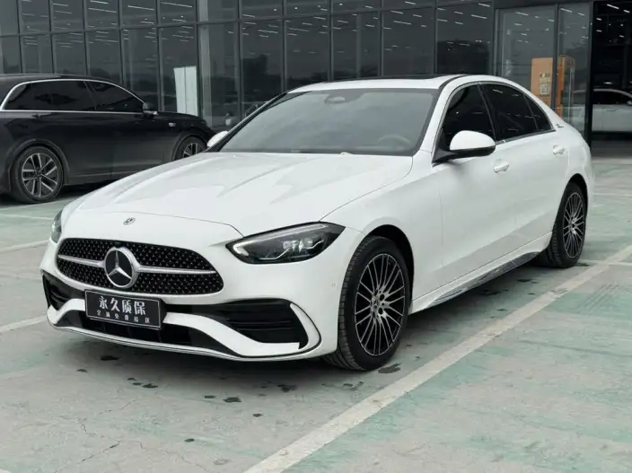 Mercedes-Benz C-Class 2023 Model C 200 L Sports Edition – фото 1
