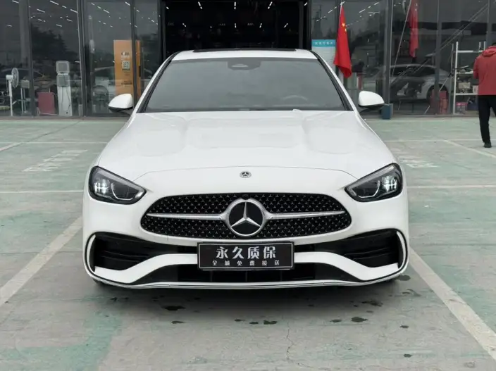 Mercedes-Benz C-Class 2023 Model C 200 L Sports Edition – фото 2