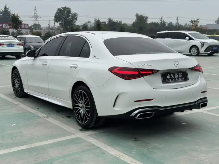 Mercedes-Benz C-Class 2023 Model C 200 L Sports Edition – фото 4
