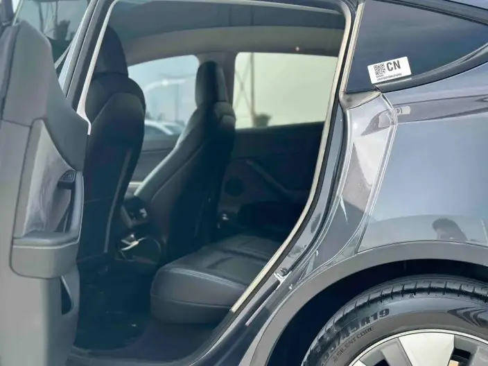 Model Y 2022 Model Rear-wheel drive version – фото 9