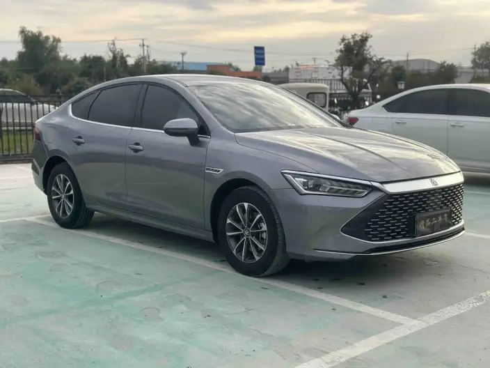 BYD Qin PLUS DM 2024 Model Honor Edition DM-i 55KM Leading Model – фото 3