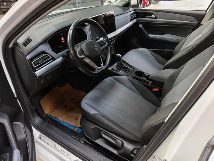 Volkswagen Lavida 2023 Model Facelift 1.5L Automatic Five million editions – фото 8