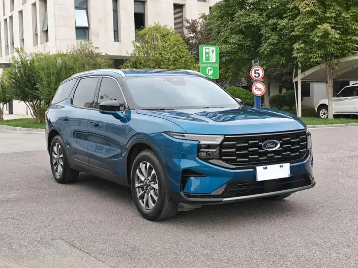 Ford Edge 2023 Model Ford Edge L 2.0T EcoBoost 2WD VII seat Luxury Model
