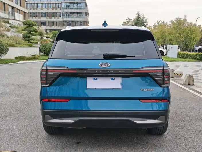 Ford Edge 2023 Model Ford Edge L 2.0T EcoBoost 2WD VII seat Luxury Model – фото 6