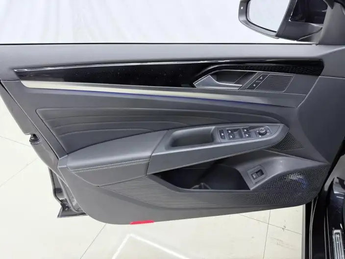 Volkswagen Passat 2024 Model 330TSI Starry sky Elite Edition – фото 9