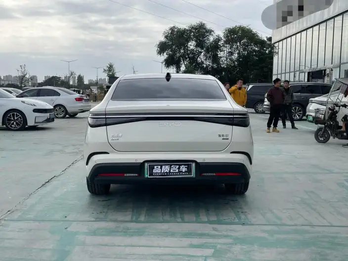 BYD Seal 07DM 2026 Model DM-i 230KM Flagship Model – фото 5