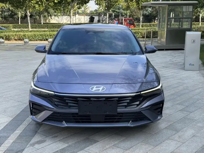 Hyundai Ioniq 2023 Model 1.5L CVT LUX Premium Edition – фото 2