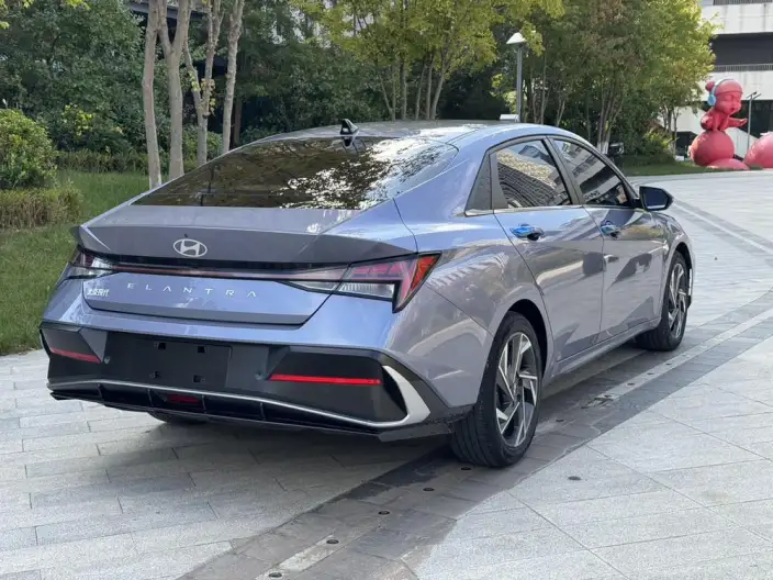 Hyundai Ioniq 2023 Model 1.5L CVT LUX Premium Edition – фото 6