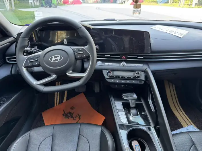 Hyundai Ioniq 2023 Model 1.5L CVT LUX Premium Edition – фото 10