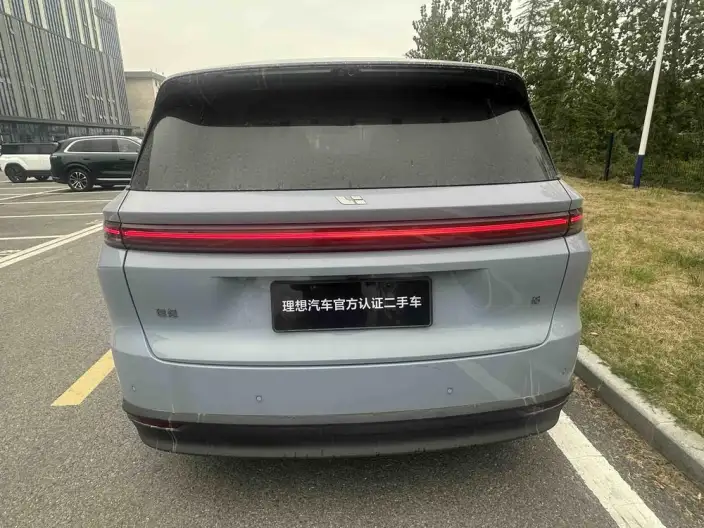 Li Auto i8 2025 Model Standard Edition – фото 5