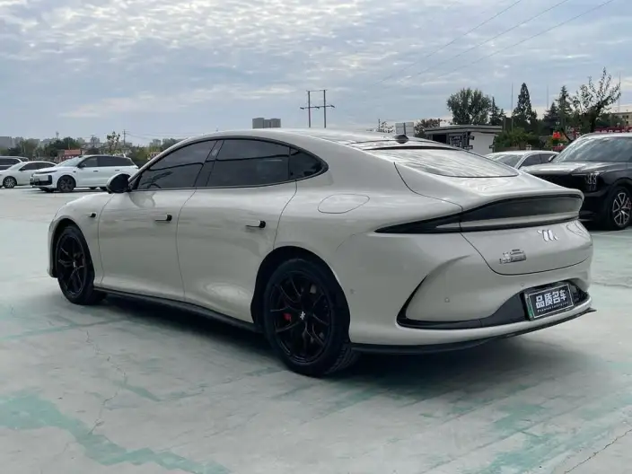 IM L6 2025 Model Max 74kWh