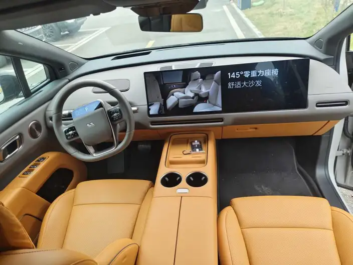 Li Auto i8 2025 Model Standard Edition – фото 8