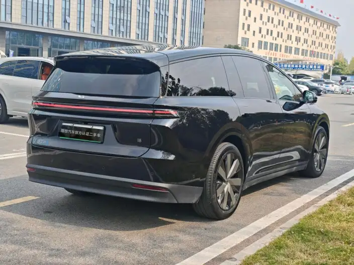 Li Auto i8 2025 Model Standard Edition – фото 6