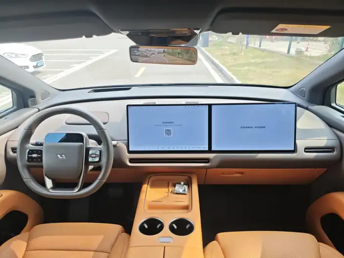 Li Auto i8 2025 Model Standard Edition – фото 8
