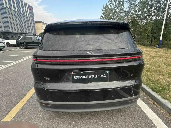 Li Auto i8 2025 Model Standard Edition – фото 5
