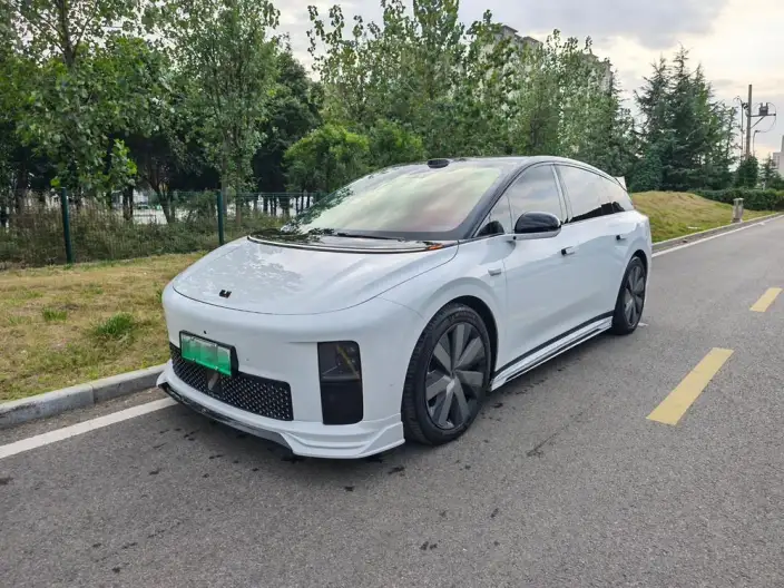 Li Auto i6 2025 Model 4WD Standard Edition