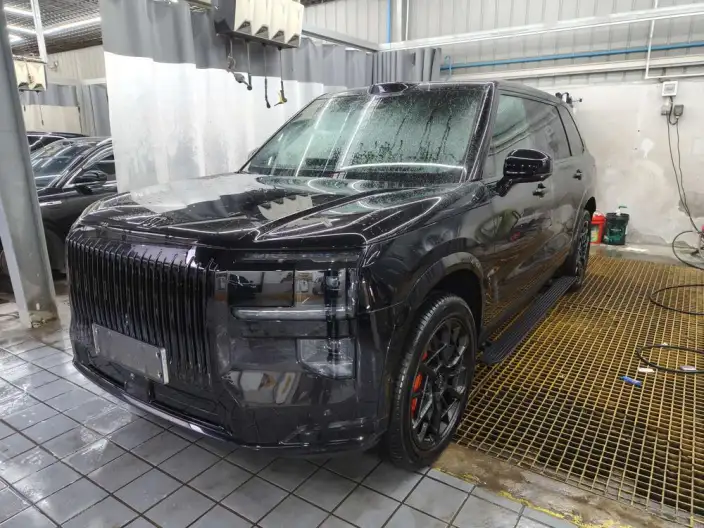 ZEEKR 9X 2025 Model Obsidian Black Edition 70kWh VI seat