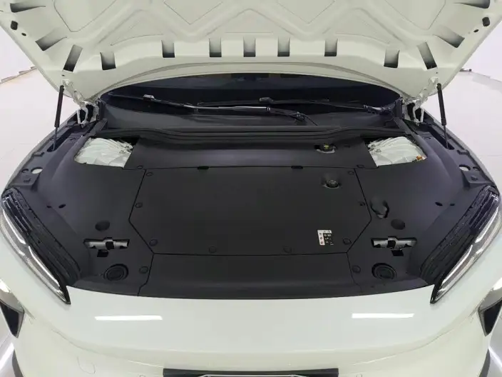 NIO ET5 2024 Model 75kWh – фото 10