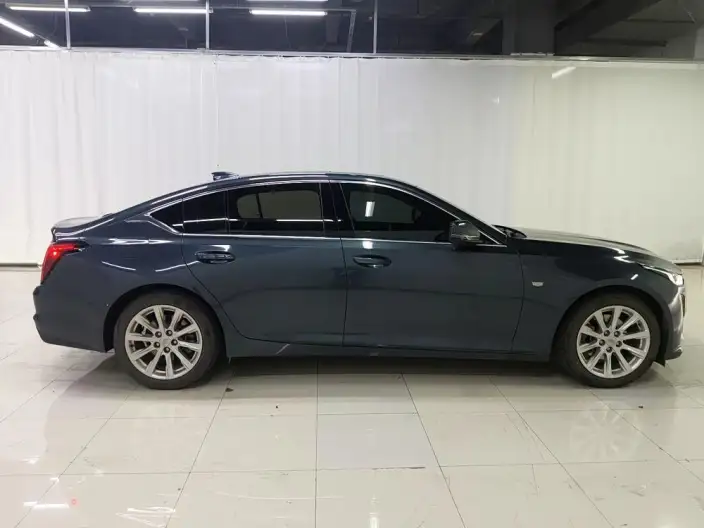 Cadillac CT5 2022 Model 28T Fashion Model – фото 8
