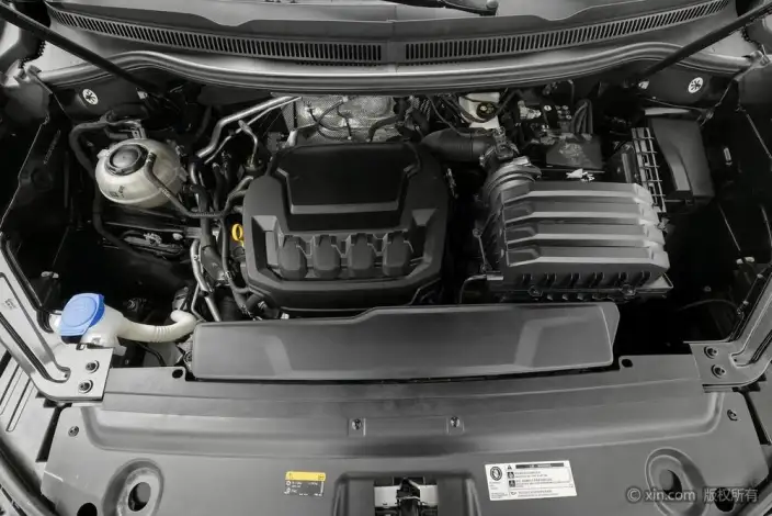 Viloran 2024 Model 330TSI Business Edition – фото 5