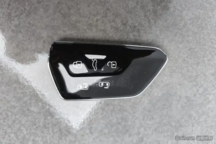 Viloran 2024 Model 330TSI Business Edition – фото 6