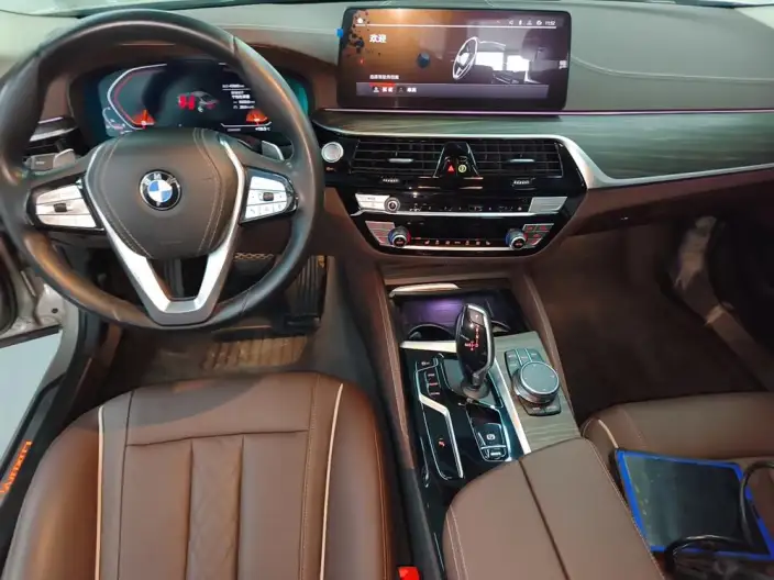 BMW 5 Series 2023 Model 530Li Leading Model Luxury Set – фото 9