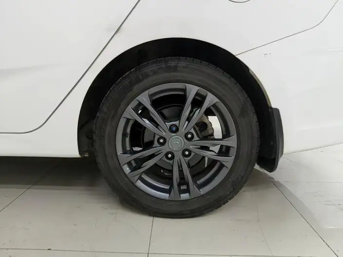 Eado DT 2021 Model 1.6L Automatic Luxury Model – фото 9