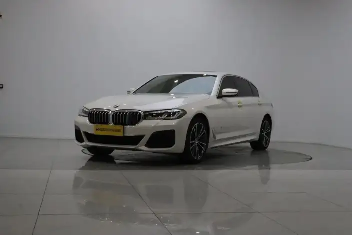 BMW 5 Series 2022 Model Facelift 530Li Leading Model M Sports Set – фото 1