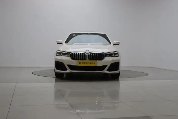 BMW 5 Series 2022 Model Facelift 530Li Leading Model M Sports Set – фото 2