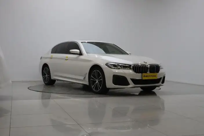 BMW 5 Series 2022 Model Facelift 530Li Leading Model M Sports Set – фото 3