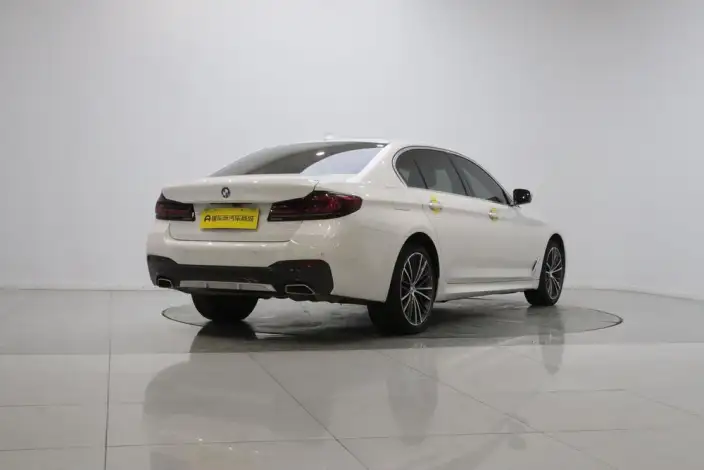BMW 5 Series 2022 Model Facelift 530Li Leading Model M Sports Set – фото 7