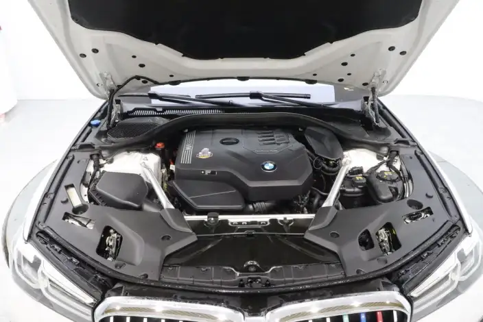 BMW 5 Series 2022 Model Facelift 530Li Leading Model M Sports Set – фото 10