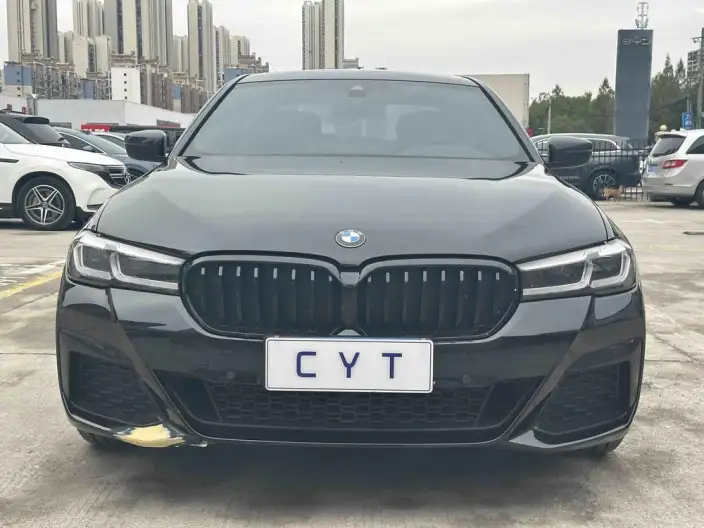 BMW 5 Series 2023 Model 530Li Leading Model M Sports Set – фото 2