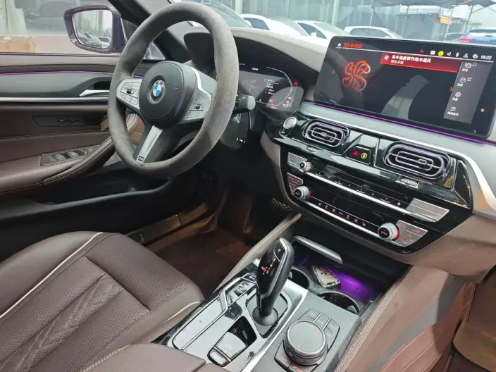 BMW 5 Series 2023 Model 530Li Leading Model M Sports Set – фото 7