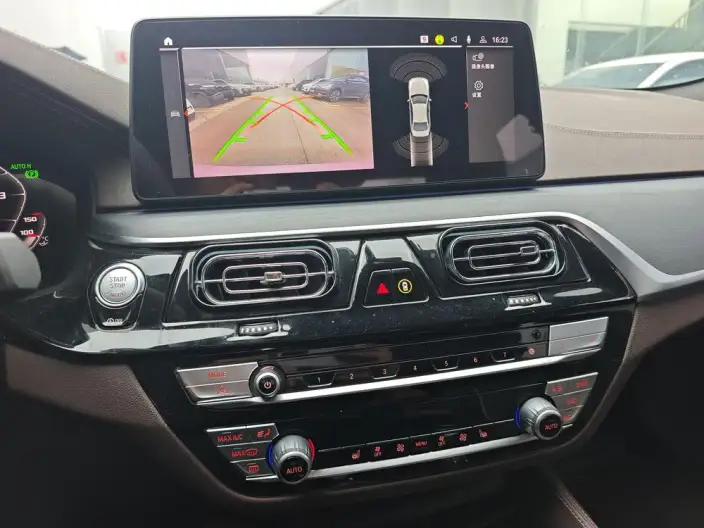BMW 5 Series 2023 Model 530Li Leading Model M Sports Set – фото 8