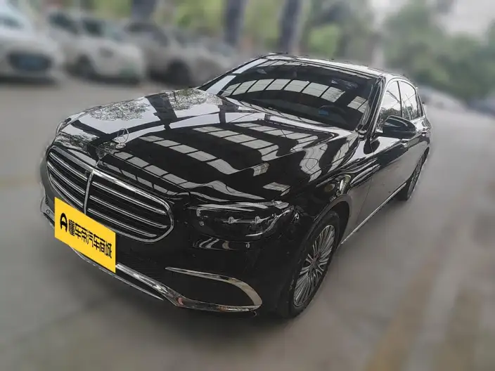Mercedes-Benz E-Class 2023 Model E 300 L Fashion Model sedan – фото 1