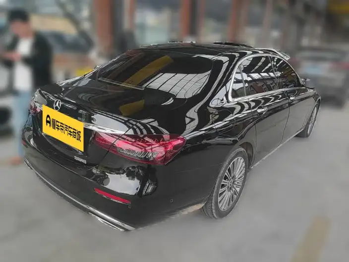 Mercedes-Benz E-Class 2023 Model E 300 L Fashion Model sedan – фото 2