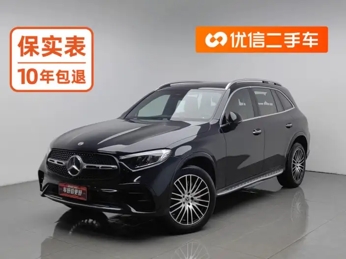 Mercedes-Benz GLC 2023 Model GLC 260 L 4MATIC Luxury Model 7 seat – фото 1