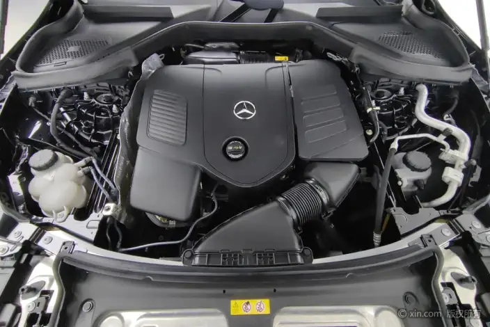 Mercedes-Benz GLC 2023 Model GLC 260 L 4MATIC Luxury Model 7 seat – фото 5
