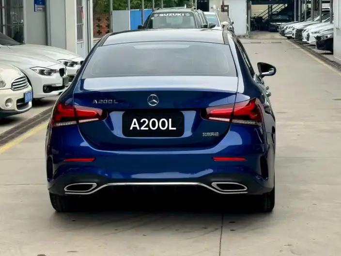 Mercedes-Benz A-class 2022 Model Facelift II A 200 L Sports sedan Fashion Edition – фото 4
