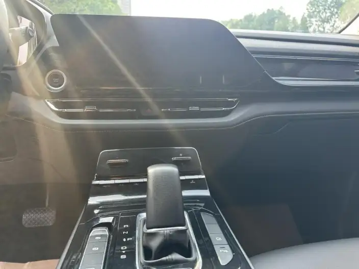 Wuling Victory 2022 Model Facelift 280T CVT Flagship Model – фото 8